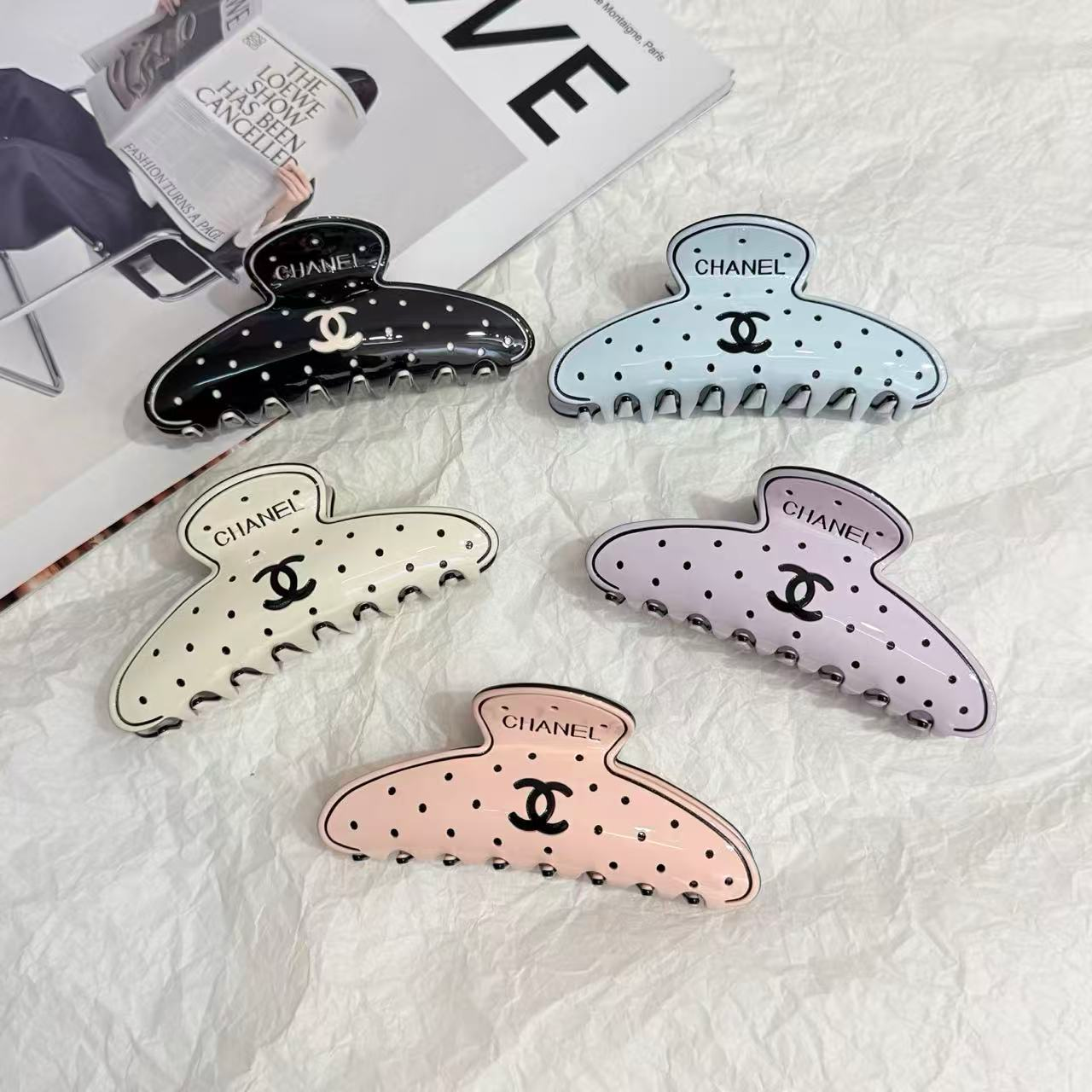 What Spring Tension Means in Hair Clips