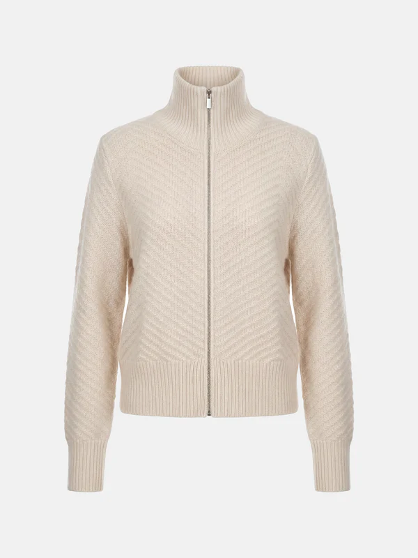Cream zip garment application for zipper craftsmanship