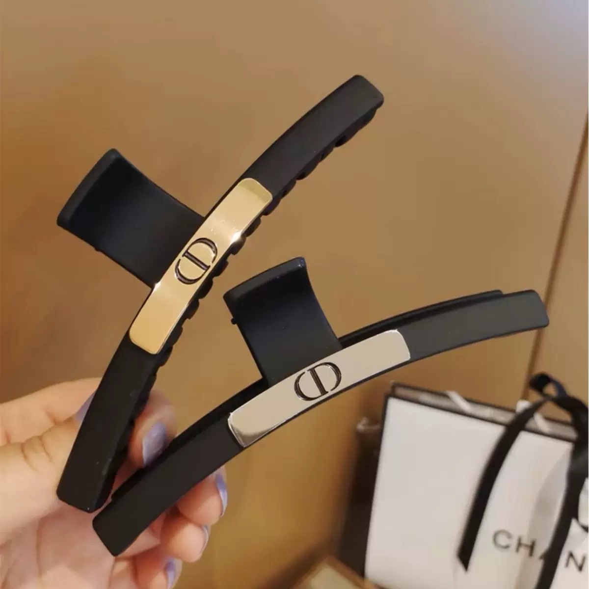 In-stock claw clip style 47