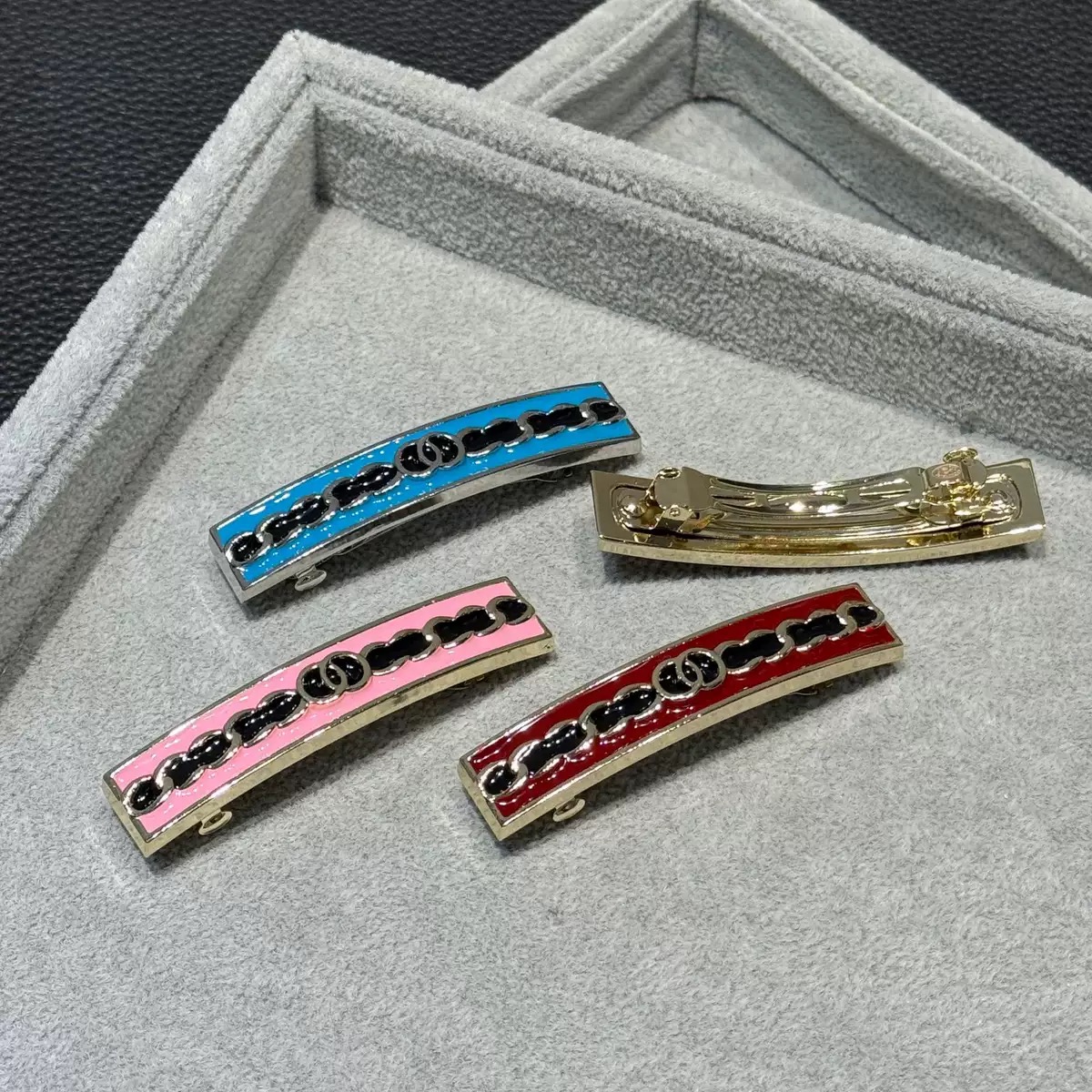 In-stock hair clip style 24