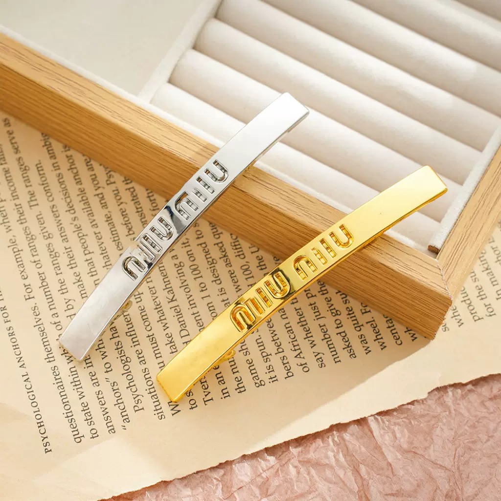 In-stock hair clip style 29