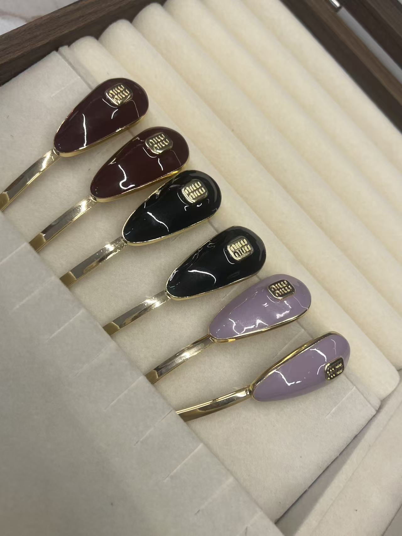 In-stock hair clip style 36